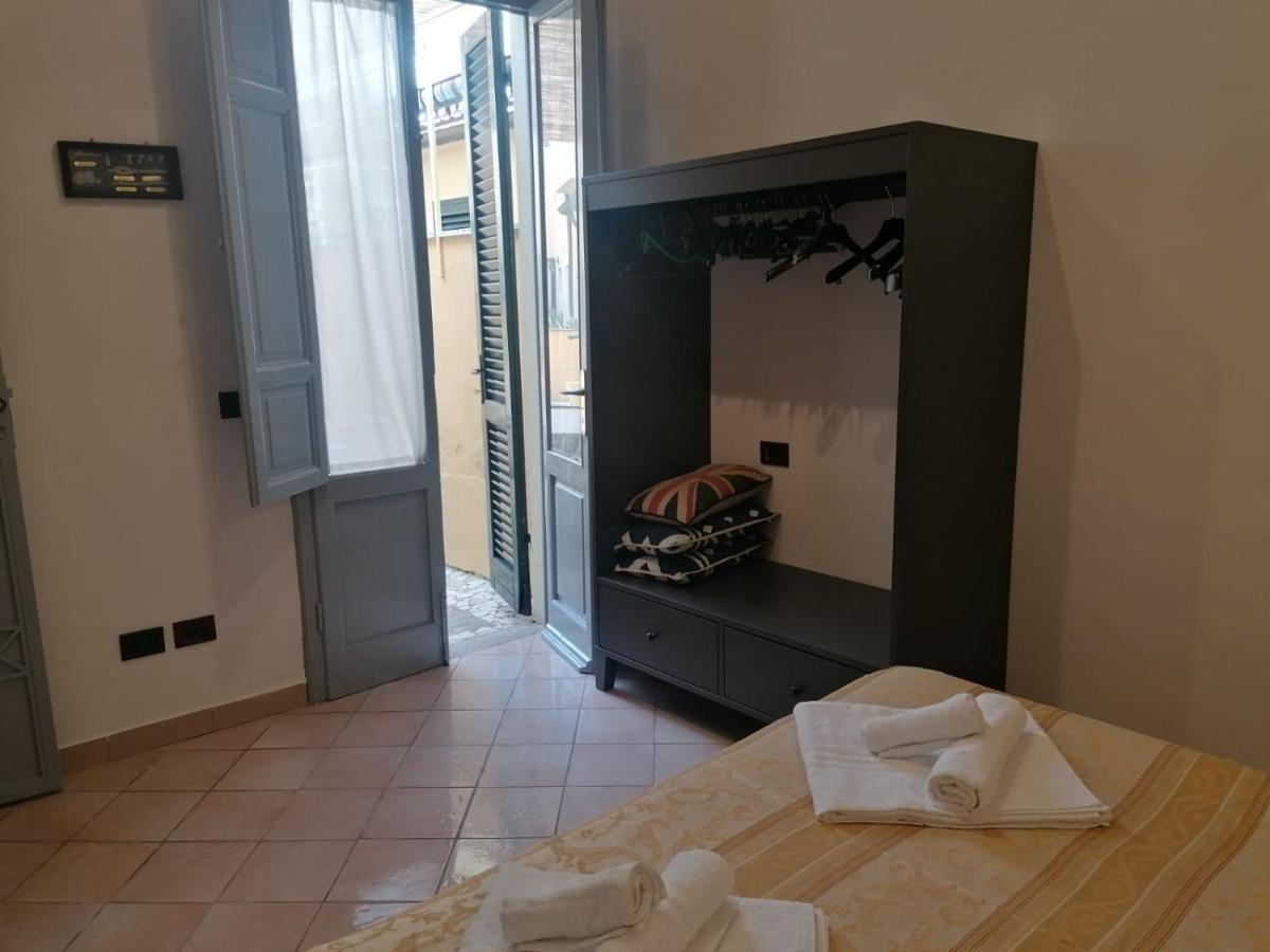 La Casina Giramondo Di Ele Viareggio Dış mekan fotoğraf
